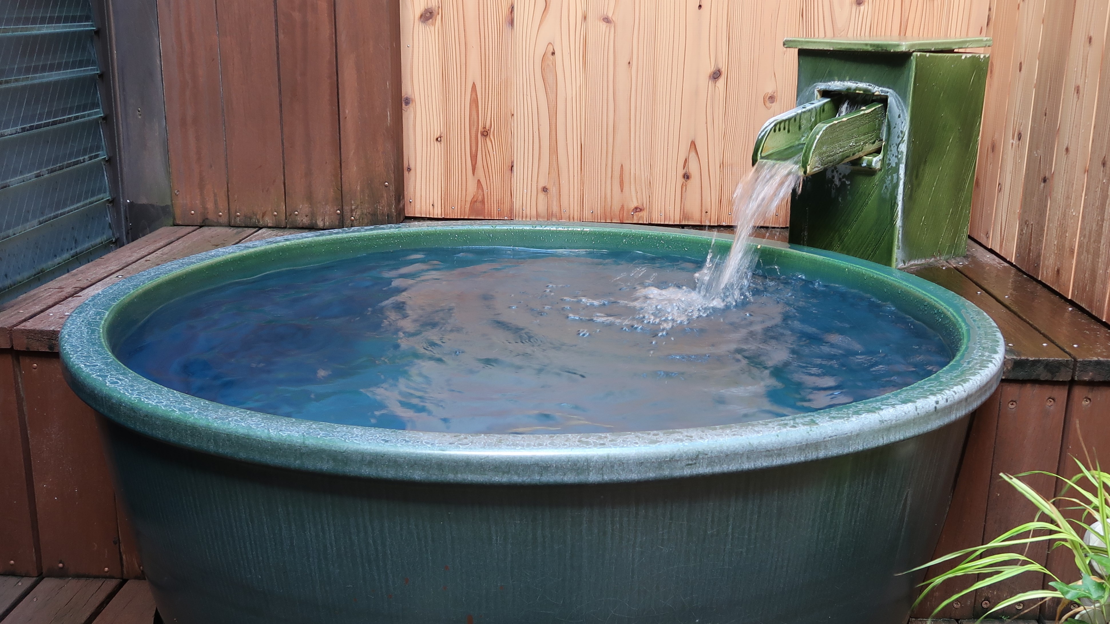 信楽焼露天風呂