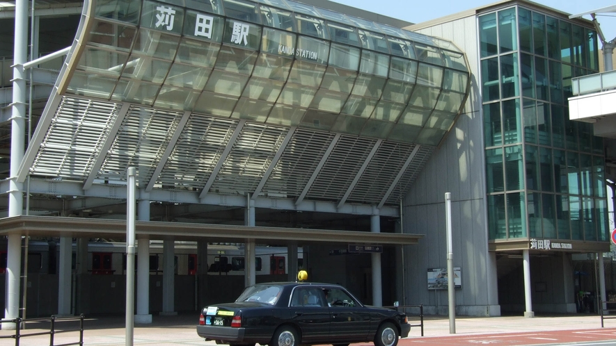 *最寄駅の『苅田駅』　徒歩８分、車で１分、北九州空港より車で１２分