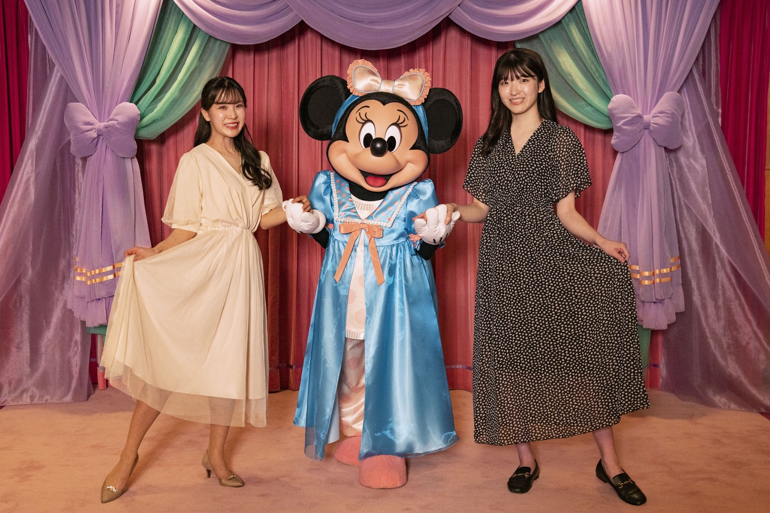 ミニーマウスルーム（「パジャマパーティー」プラン）キャラクターグリーティング 18:15