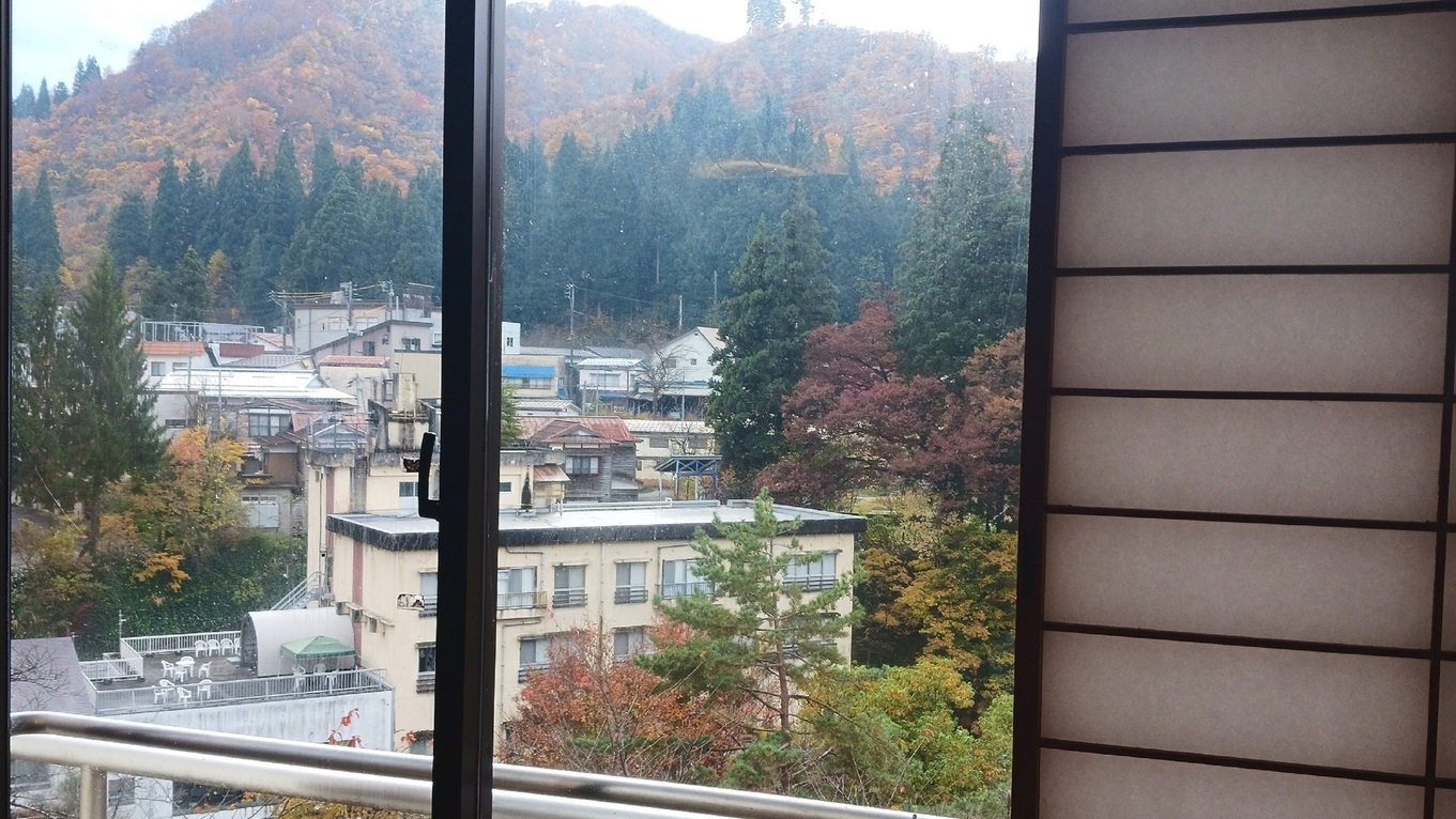 【本館・川側】清流佐梨川と越後駒ヶ岳を一望☆一泊二食バイキングプラン