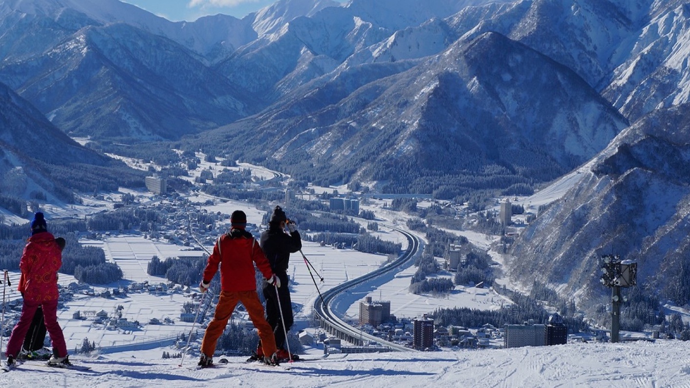 2つのスキー場からお選びいただけます♪♪「上越国際スキー場」「岩原スキー場」リフト券付きプラン！！