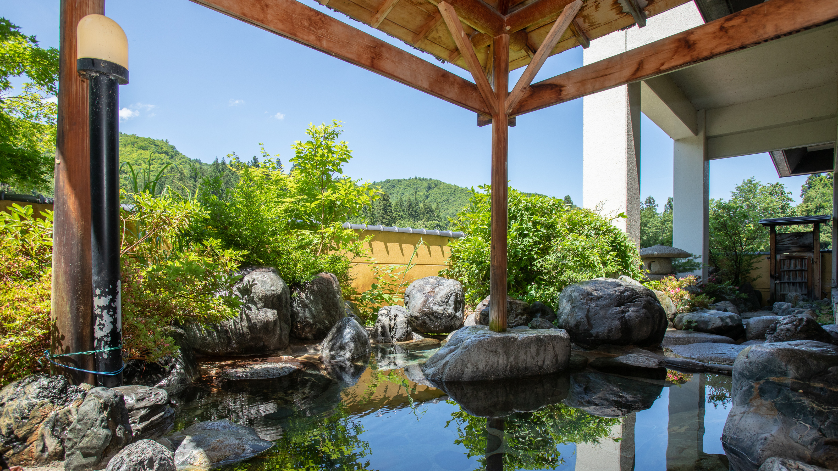 露天風呂【玉ゆら】新潟の四季をお楽しみいただけます