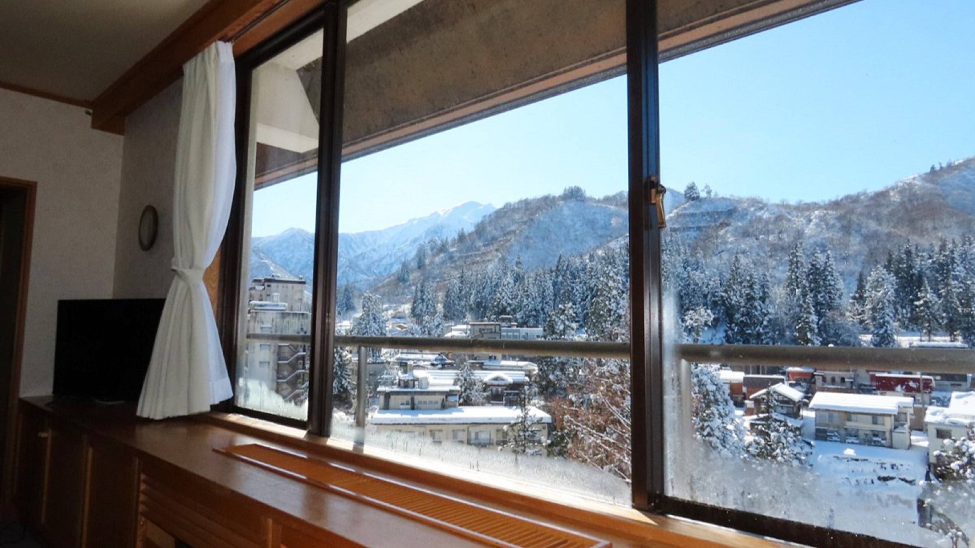 冬季お部屋からの眺望の一例となります