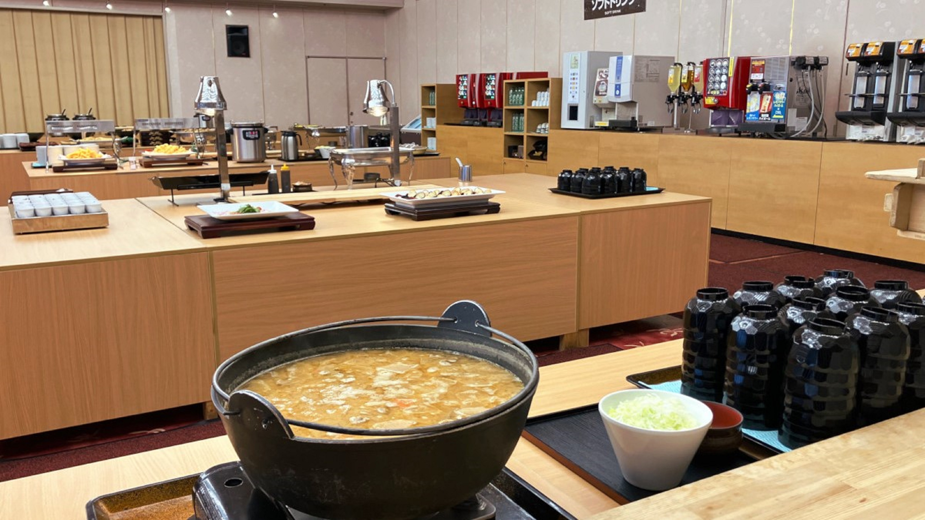 もつ鍋などご夕食の一例となります