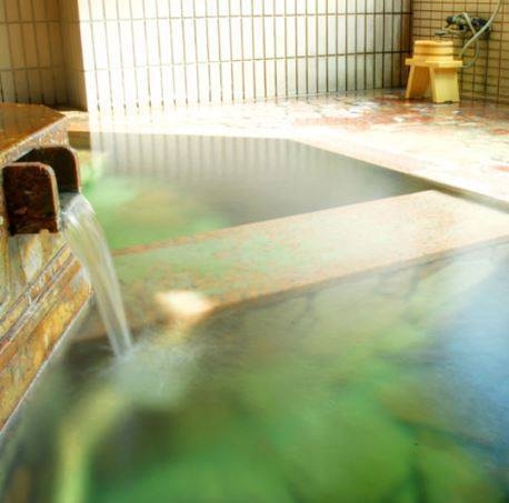 ＜スペシャルプライス★素泊＞現金支払いで特別割引中★駐車場＆WI−FI完備★コンビニ徒歩１分