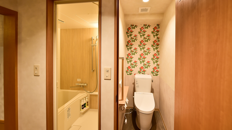 和室10畳の一例（バス・トイレ）