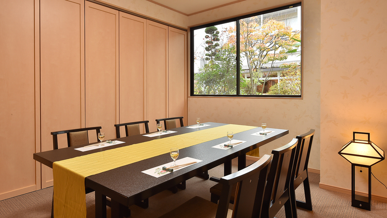 個室のお食事室の一例