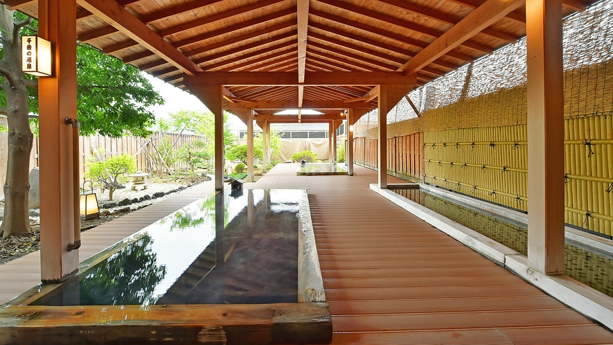 春雨の湯 露天風呂