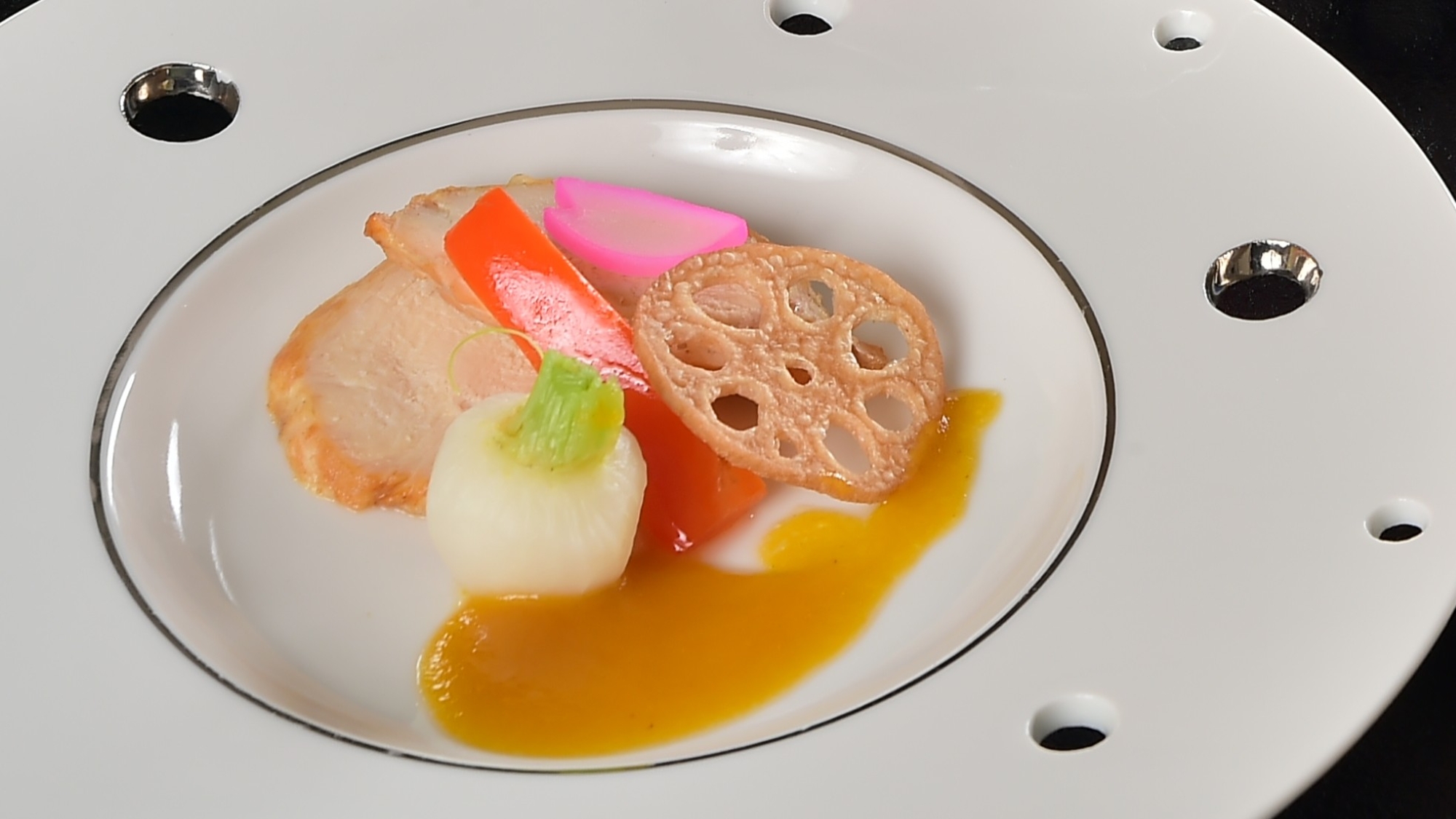 ご夕食「華やぎ」／洋皿：若鶏の酒蒸し ※イメージ