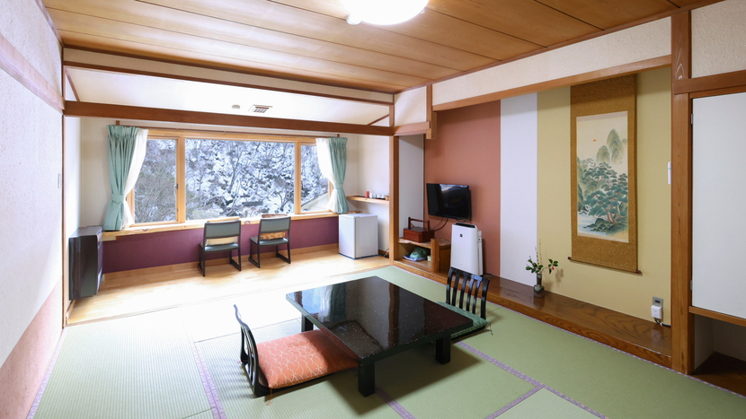 【本館・和室10畳】301号室