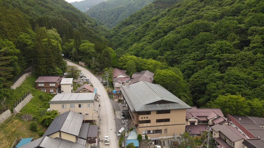 山深い信州高山温泉郷