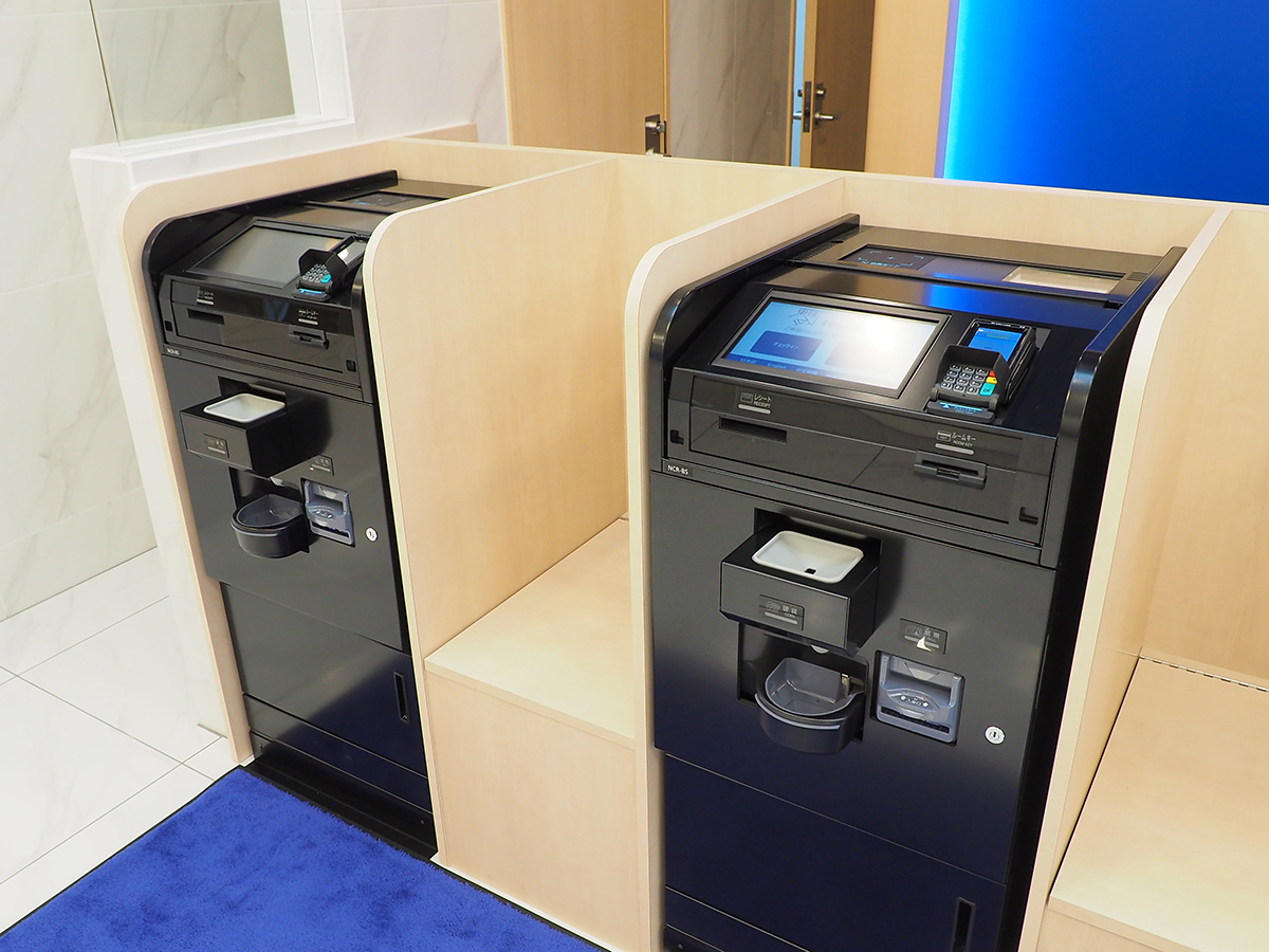 新型チェックイン機