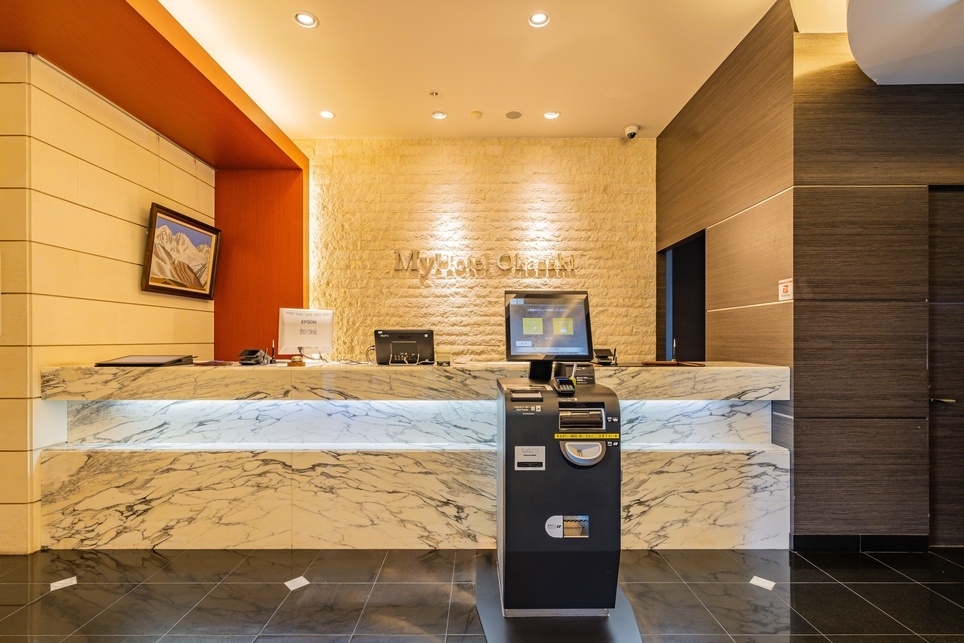 【Aカード・ポイント5％】★バイキング朝食⇒無料＆ミネラルウォーター付★