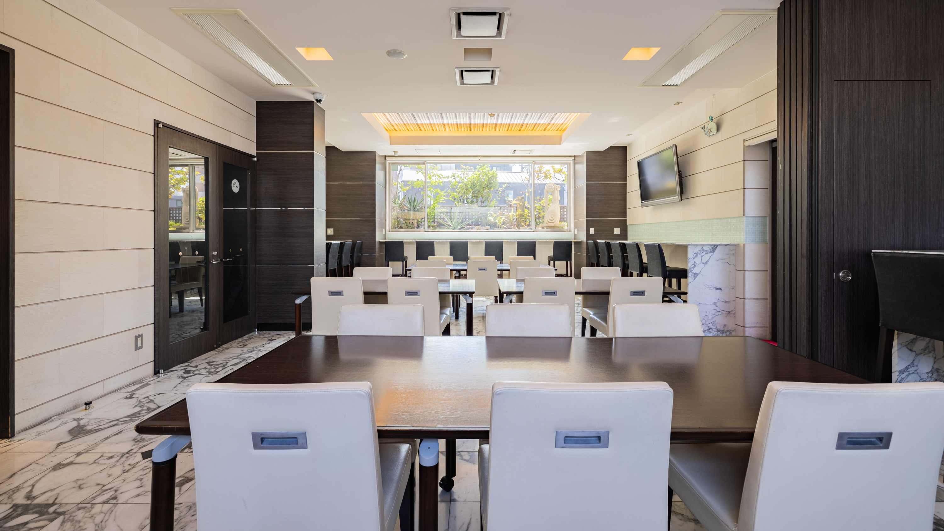 コモンエリア・食事会場｜1階