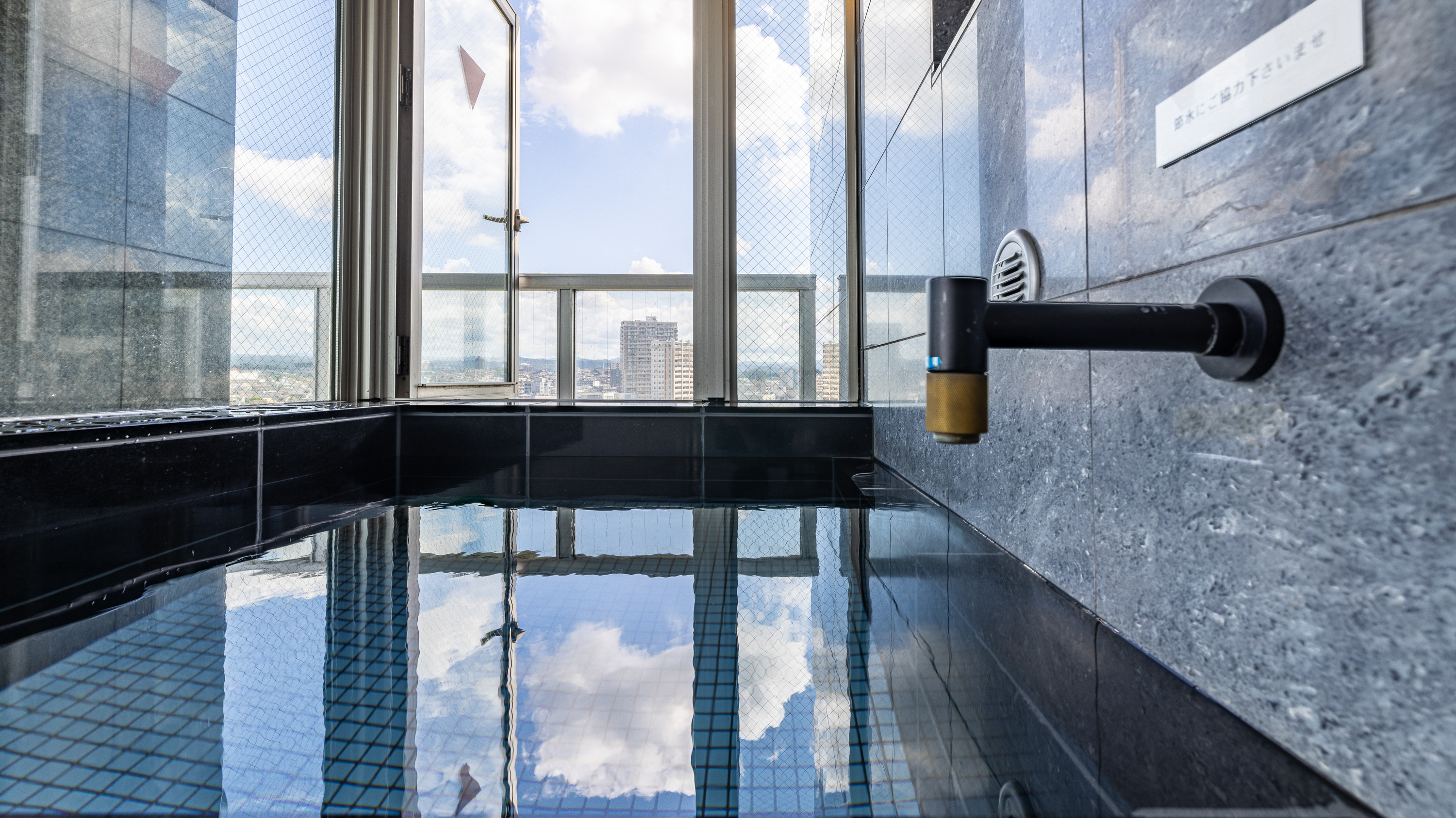 水風呂・サウナ｜9階