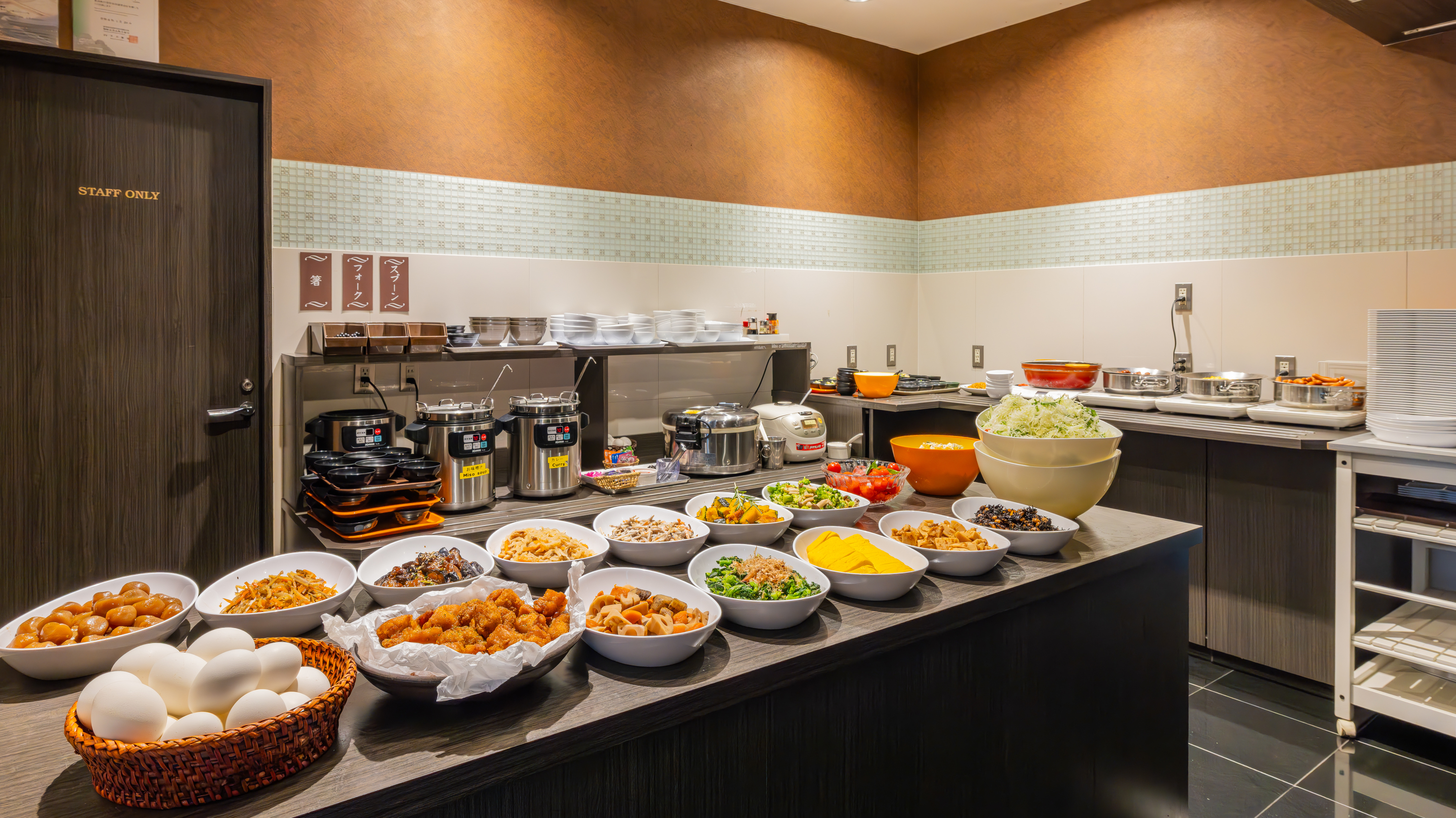 会場｜無料朝食バイキング