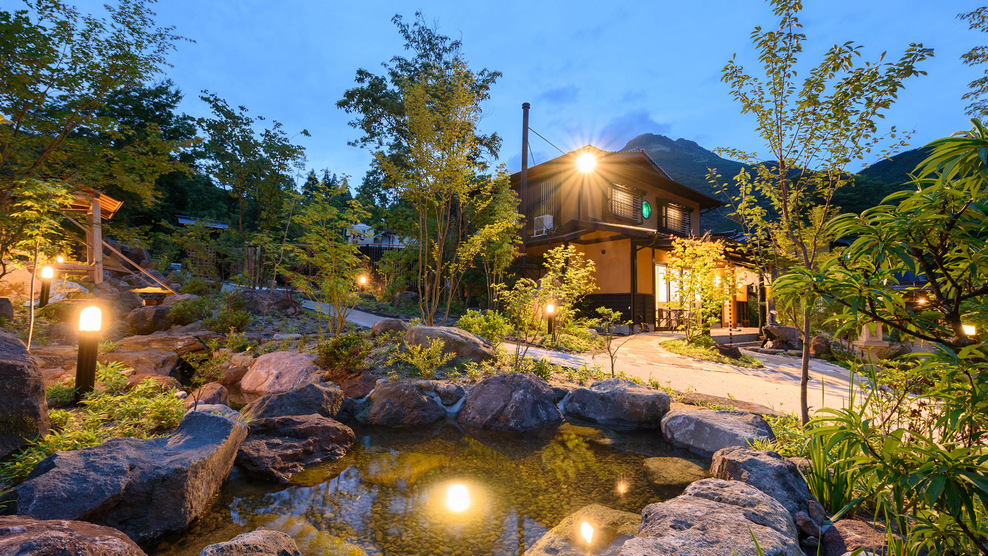 【素泊まり】お部屋で温泉満喫◆檜内風呂・庭付き露天風呂完備