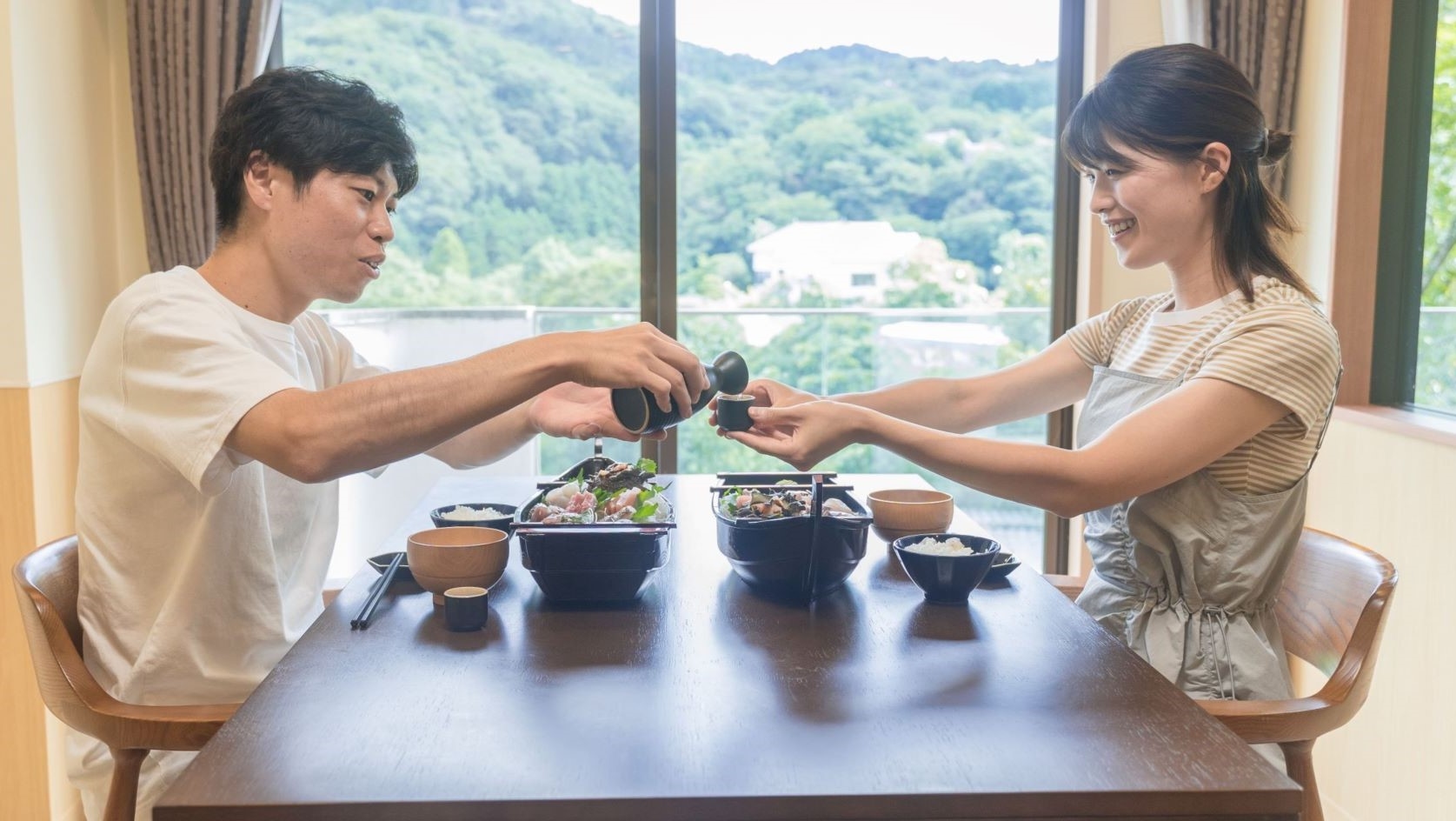 【お部屋で鮮魚店直送の海鮮舟盛＆簡単調理の夕食＋パン工場直送サンドウィッチ朝食】