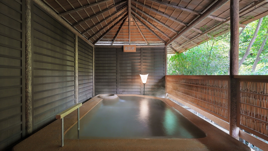 【一樹の間】露天風呂付和室(119平米)