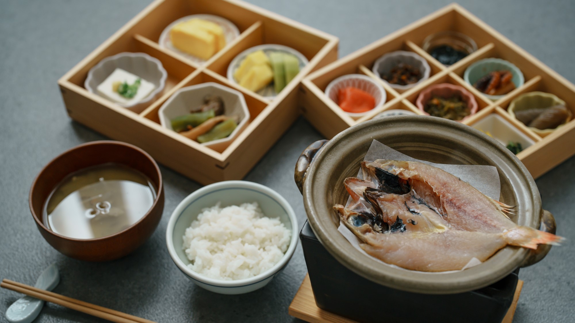 リニューアル【朝食付き】温泉は24時までOK♪地元産の食材を楽しむ朝ごはんプラン