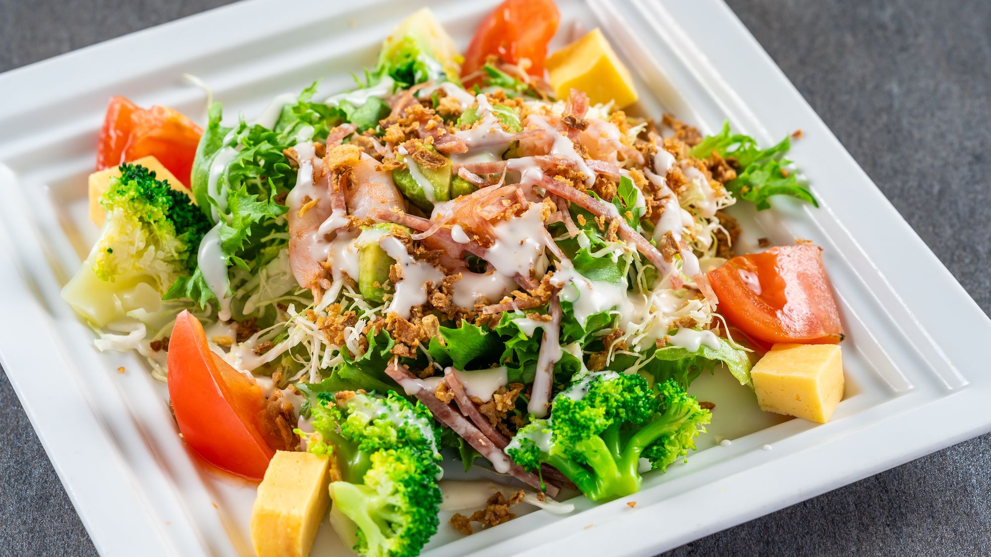 【ディナーメニュー】にぎわいサラダ