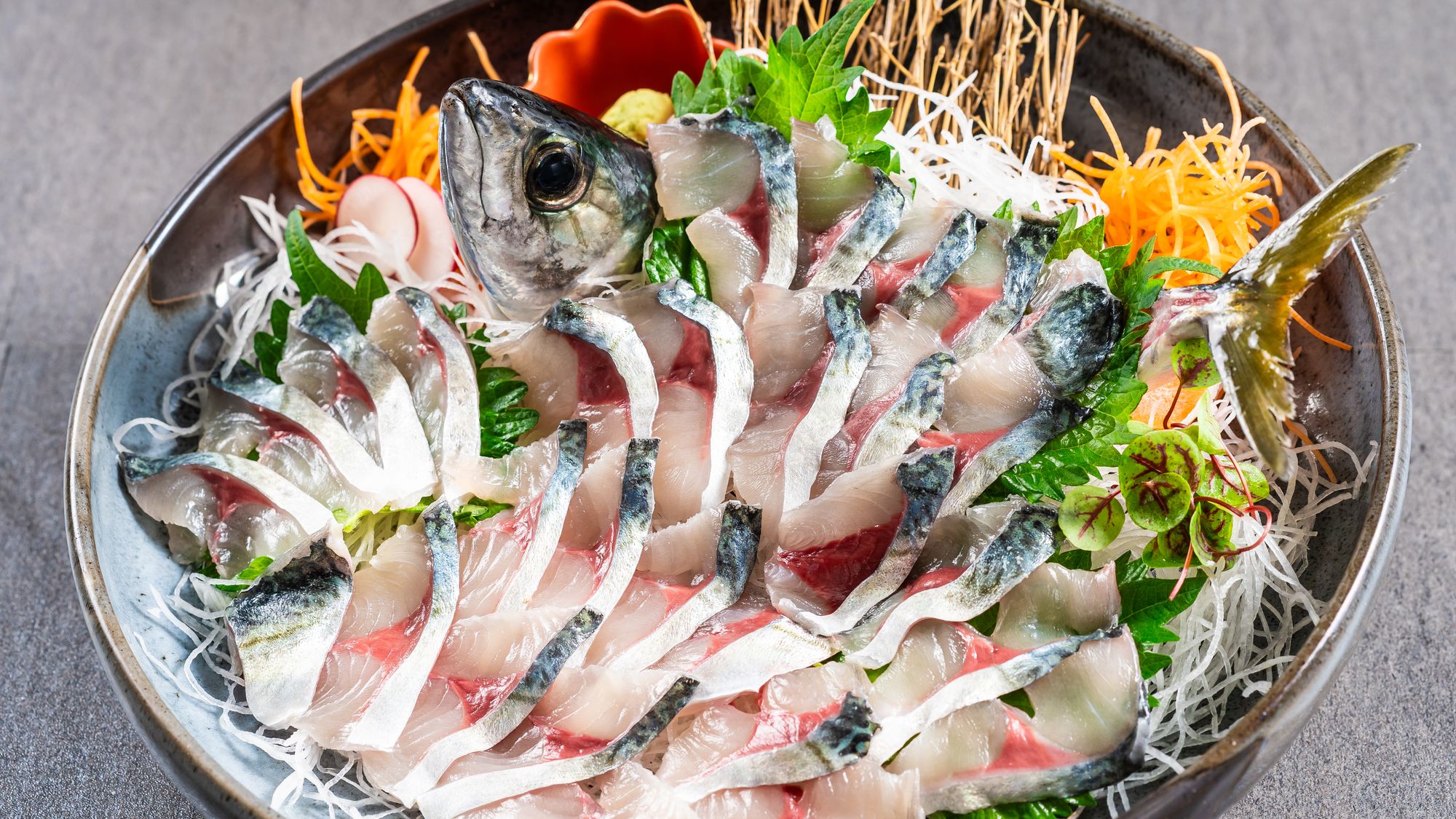 【ディナーメニュー】長崎ハーブ鯖の刺身（要予約）