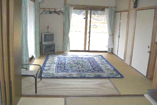 リ−ズナブルな素泊まり３０００円プラン【１室４〜5名様利用】