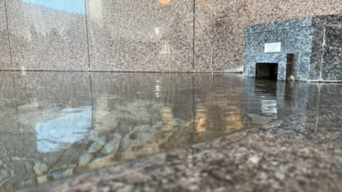 女性浴場　温かいお風呂で疲れを取り除いてください