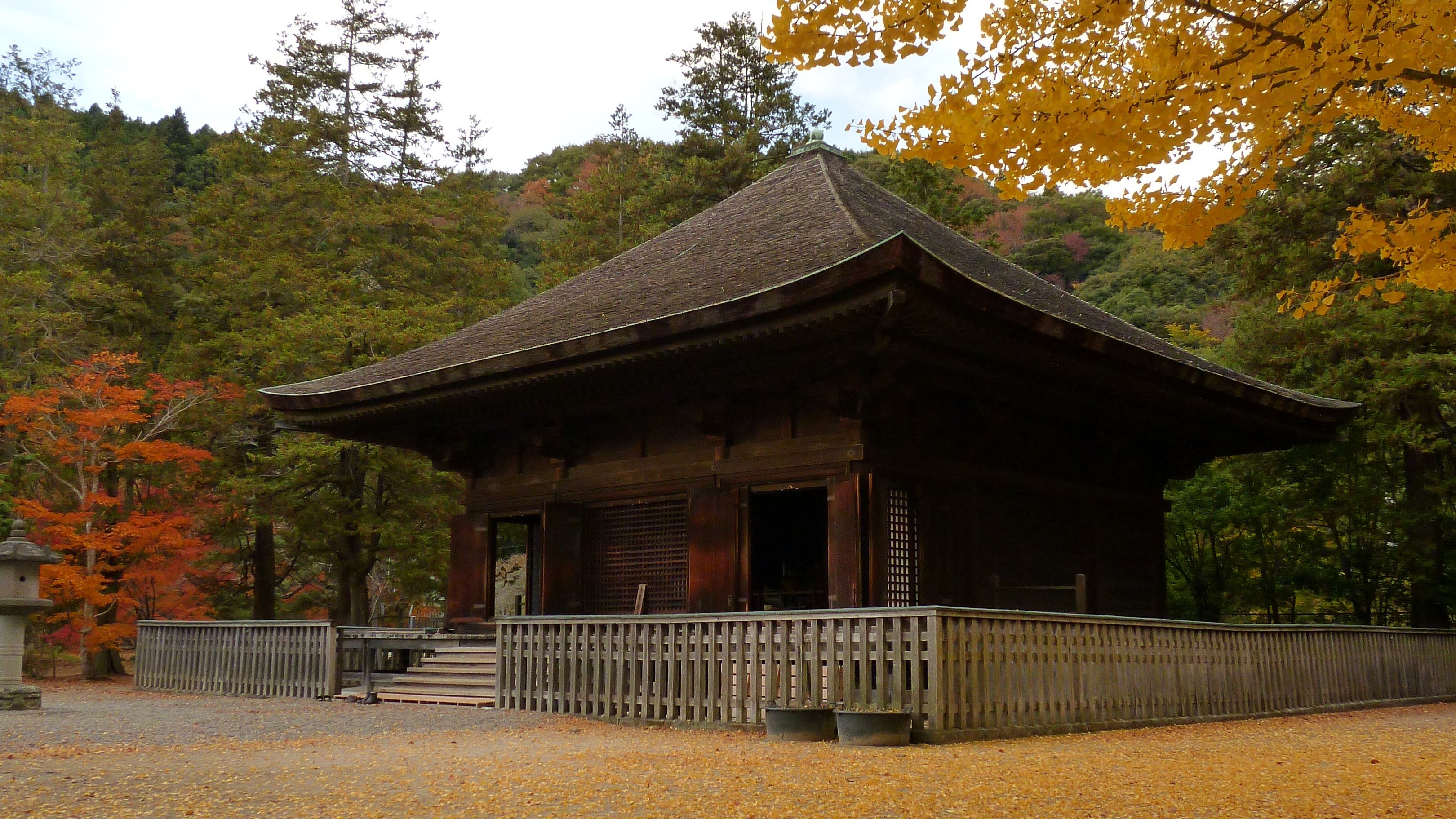  国宝　白水阿弥陀堂　秋