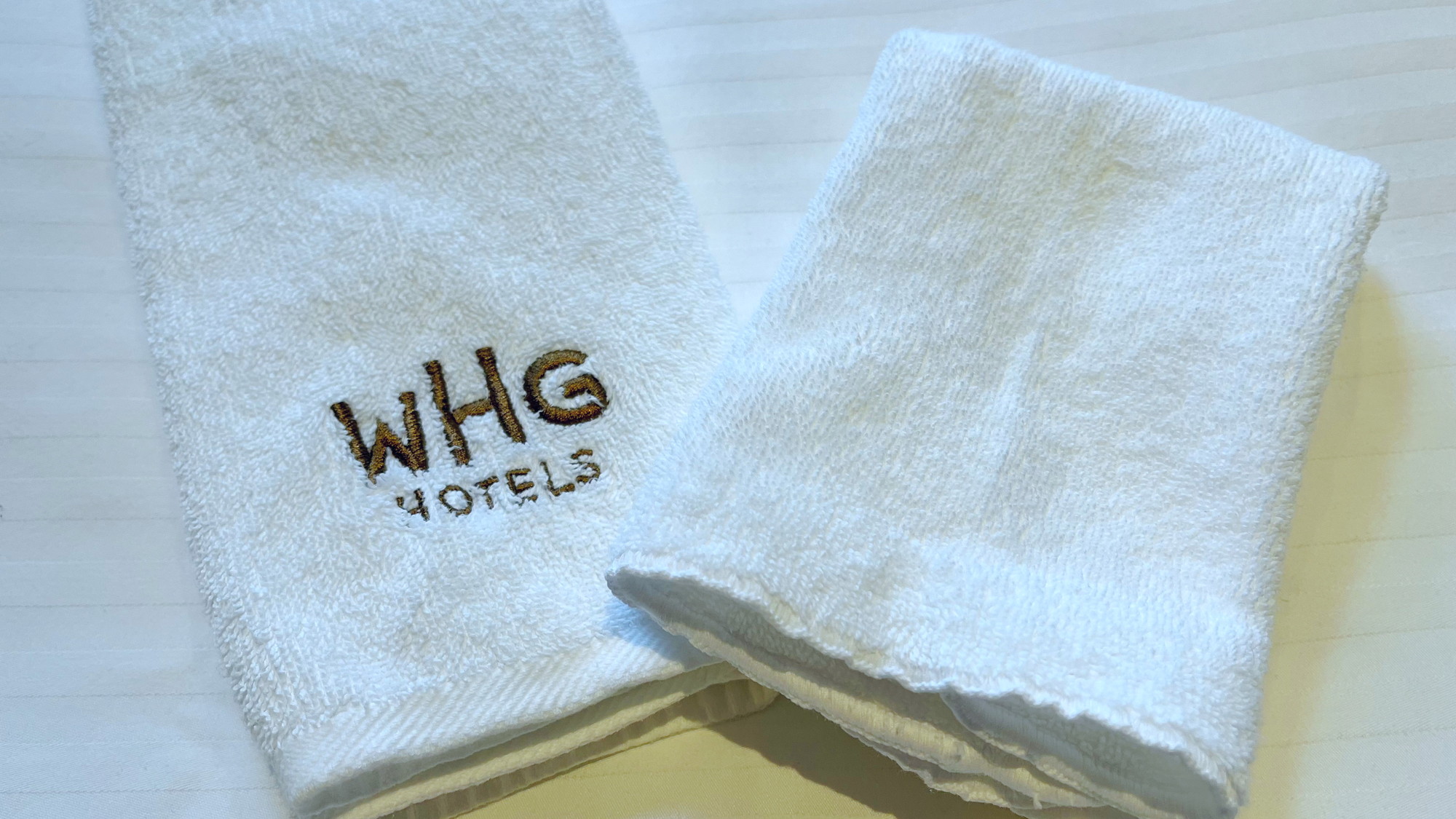 プレミアルームハンドタオル