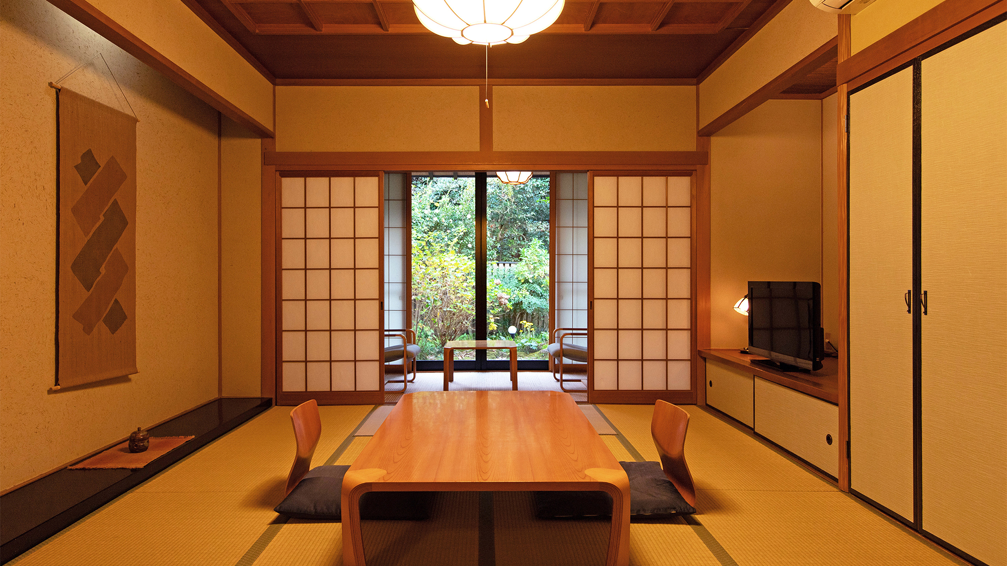 内湯付き本館和室10畳