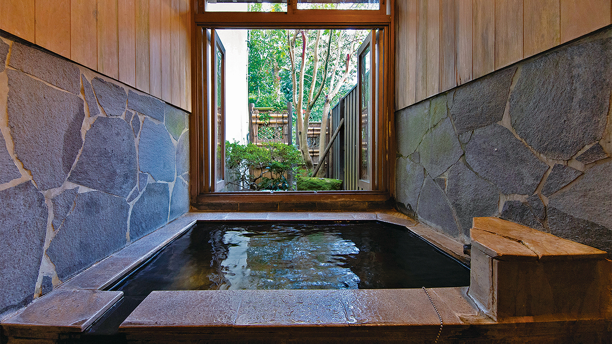 内湯付き本館和室10畳