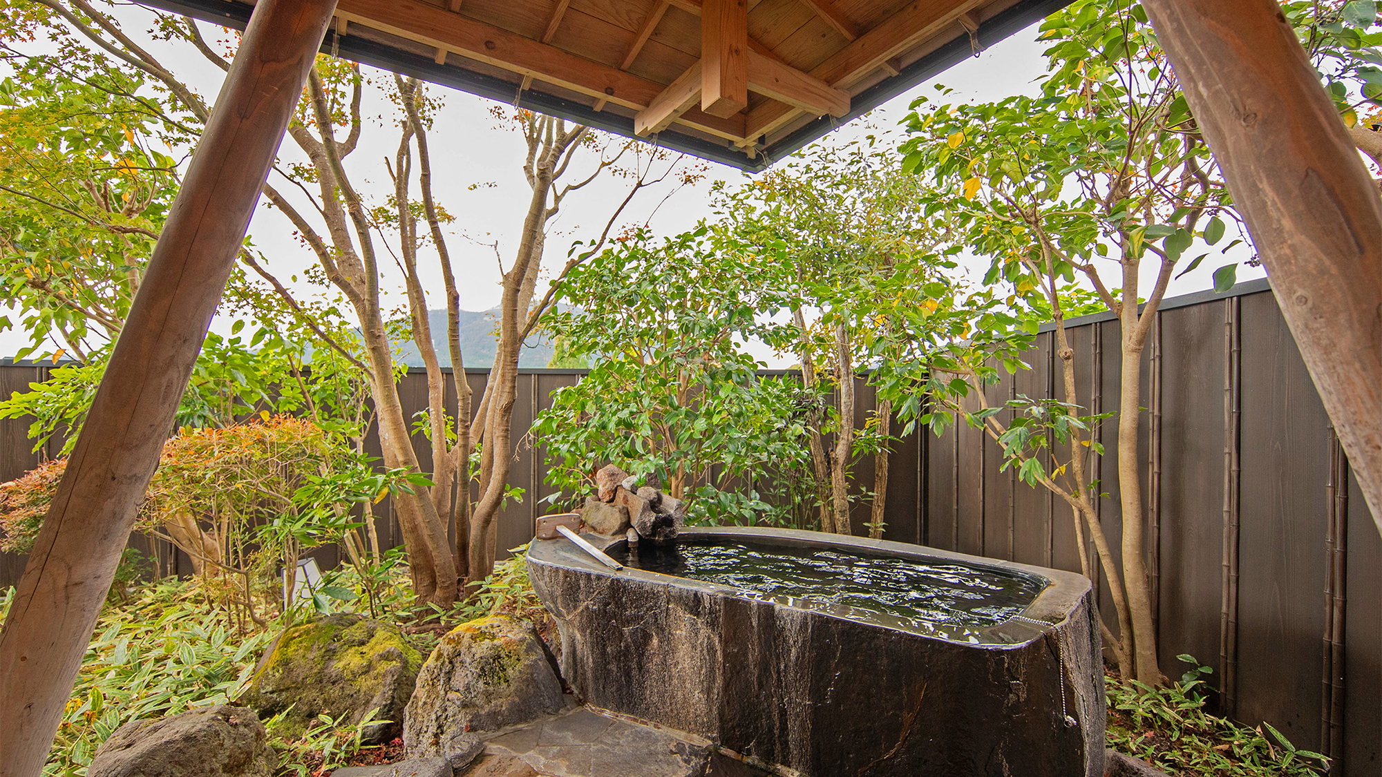 露天風呂付き離れ和洋室