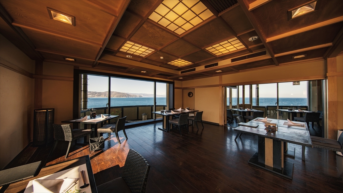【楽天トラベルサマーSALE】全室海一望　露天風呂付き客室＆夕食飲み放題付プラン