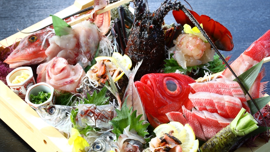 【海鮮盛り】伊東近郊の魚介を贅沢に盛り込んだ豪華な一品