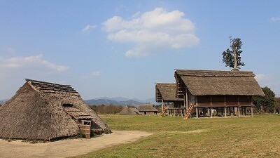 【平塚川添遺跡公園】　ホテルから徒歩10分　近いので、ウォーキングにもぴったり。