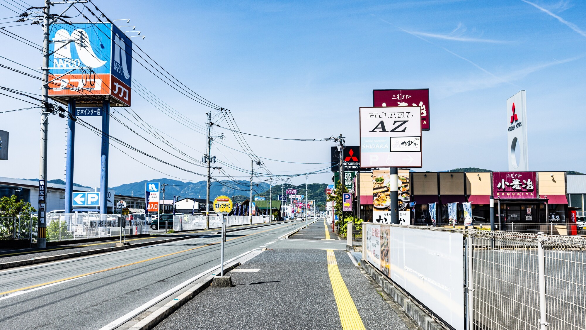 ホテル駐車場入口