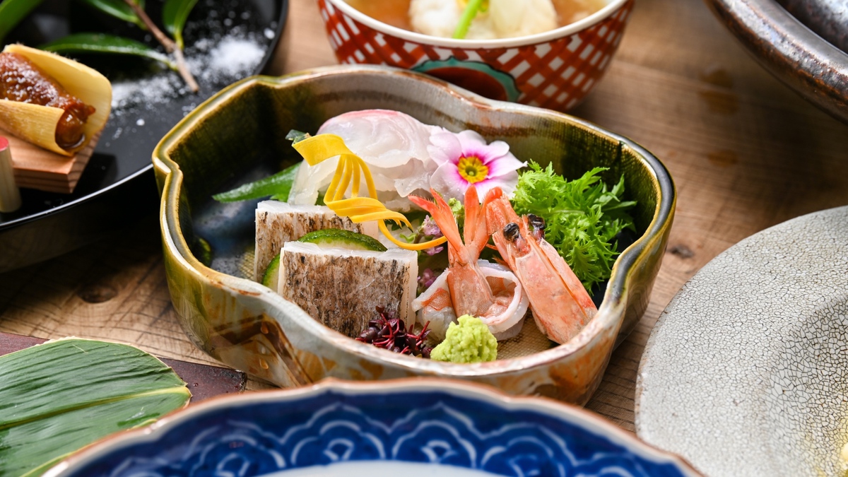 【隠れ家に遊ぶ】◆ 豊かな自然と客室露天で過ごす優雅なひととき◆１泊２食付