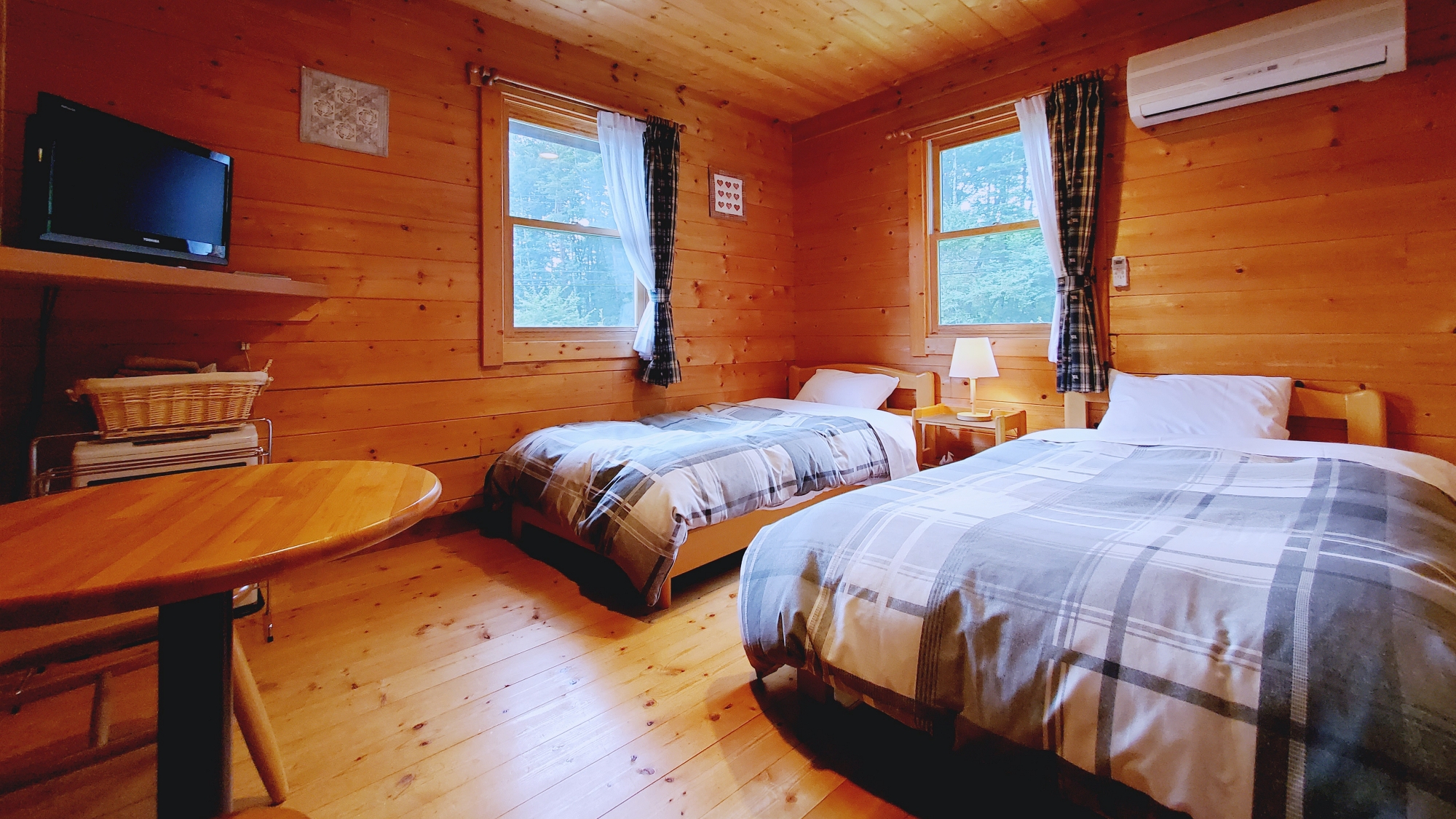 離れのログハウス