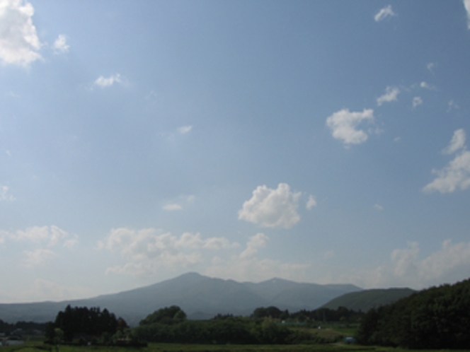 登山の季節の安達太良山