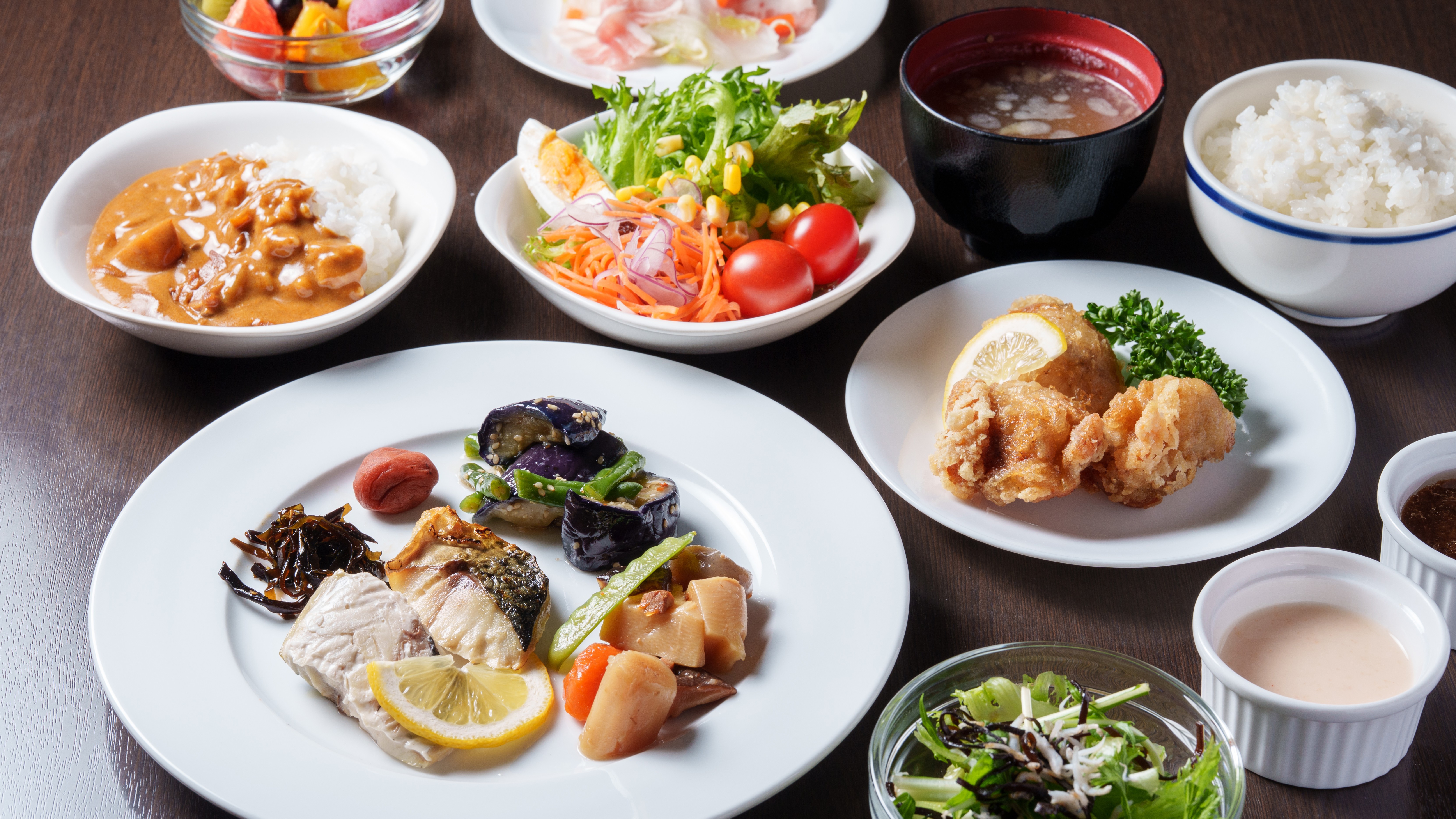 朝食ビュッフェ