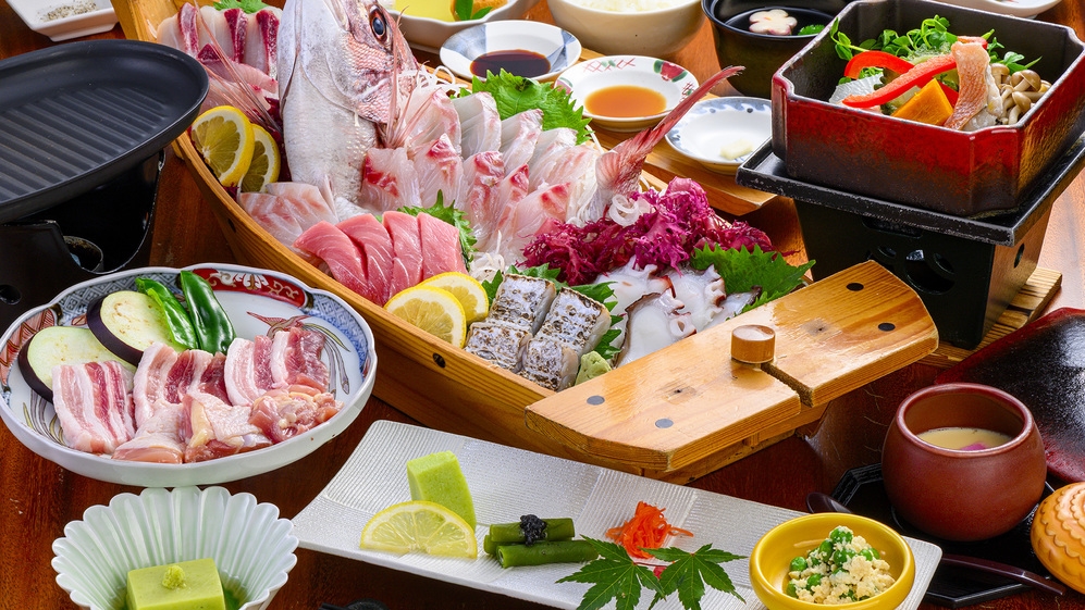 【大分の味覚満載】海の幸舟盛×ハーブ鶏＆米の恵み豚焼肉会席×温泉地獄蒸し