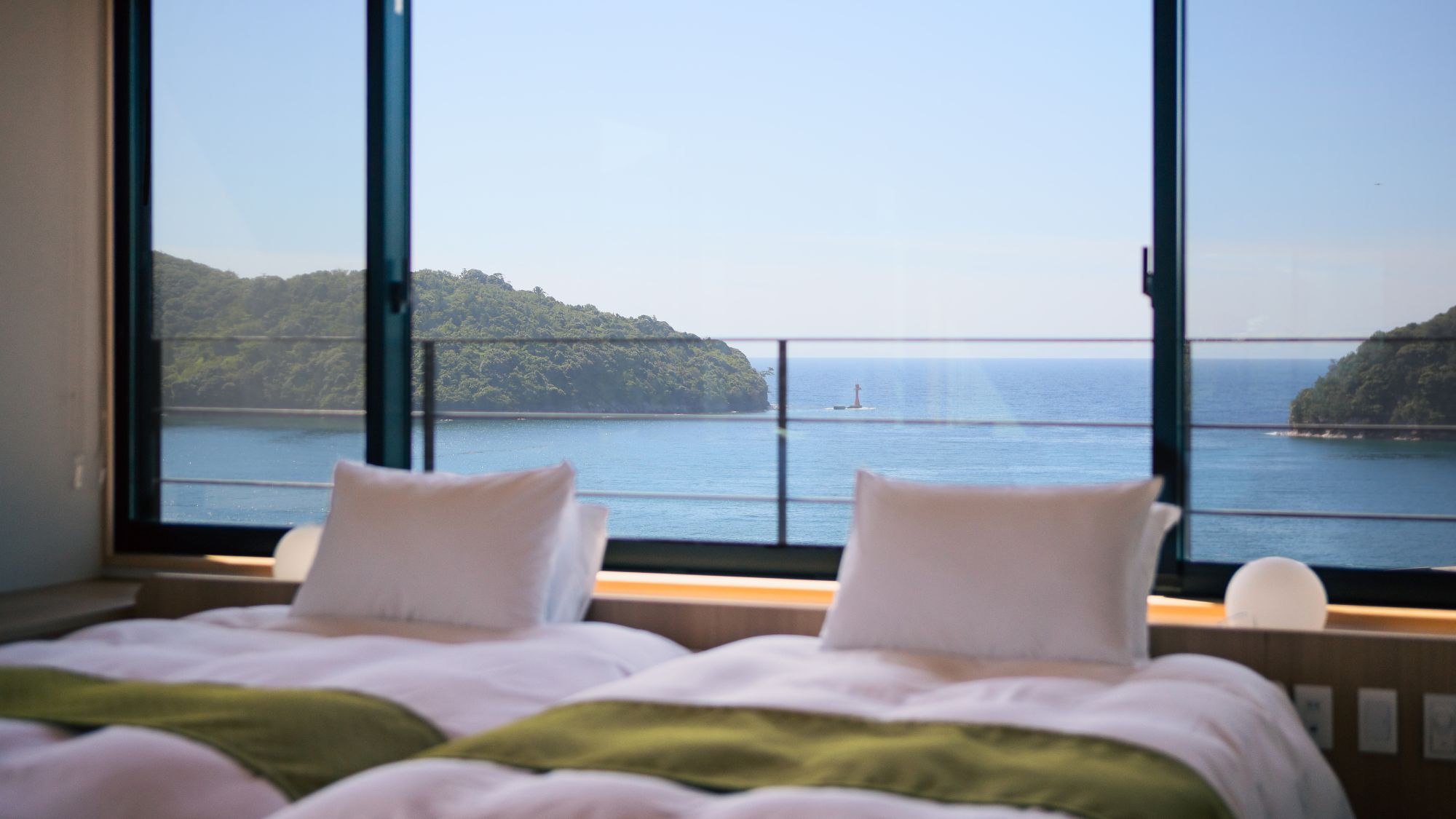 デラックスコーナールーム【8-9階 海側】