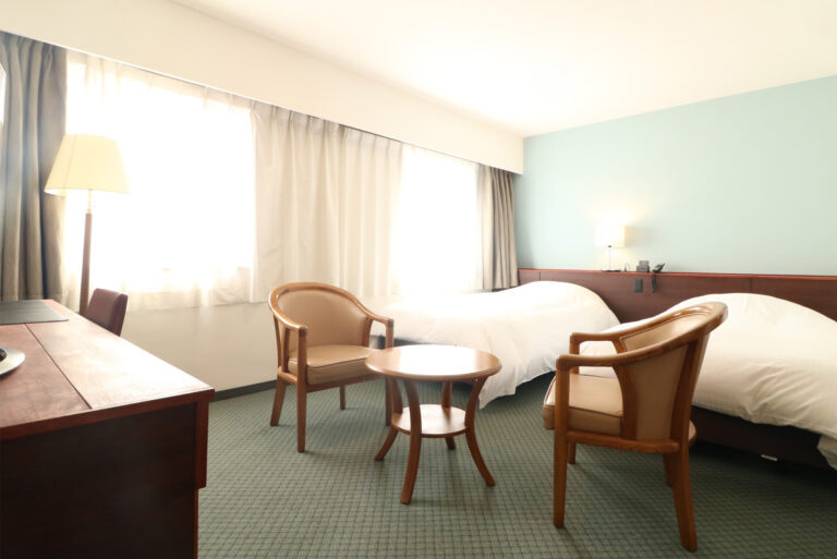 ◇禁煙◇　デラックスツイン｜無料ＷＩ−ＦＩ｜無料有線ＬＡＮ