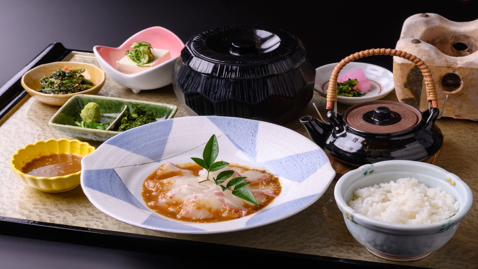 【スタンダード◆2食付】松花堂御膳◆四日市みやびで美味しい夕食を◆日替わりおかずの和朝食付◆◆