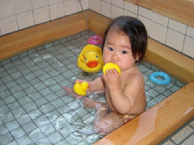 赤ちゃんの露天風呂