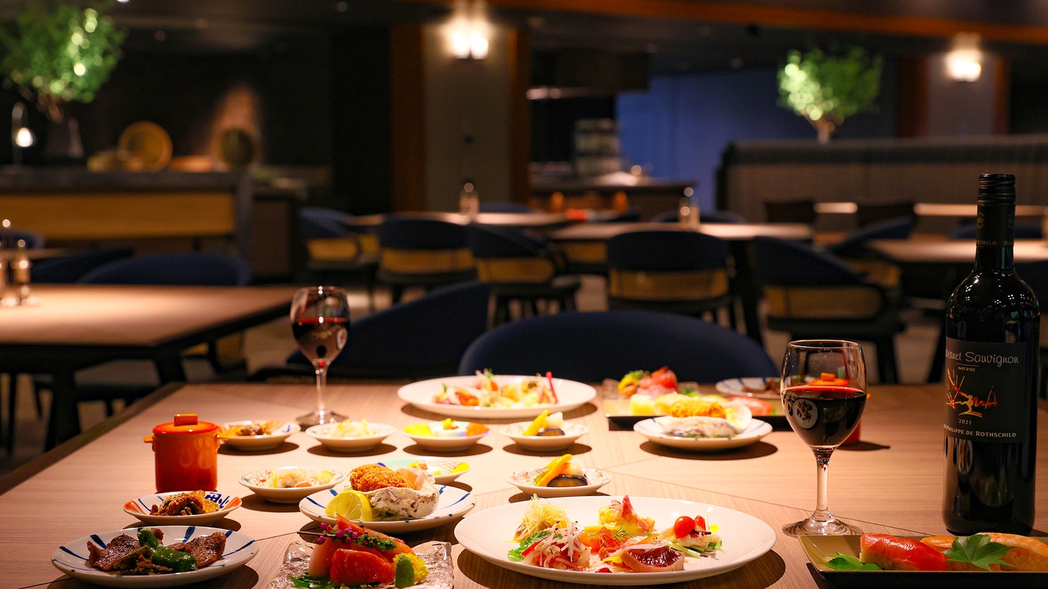 【春SALE】クラシカルで贅沢な温泉リゾート 1泊2食付 基本バイキングプラン