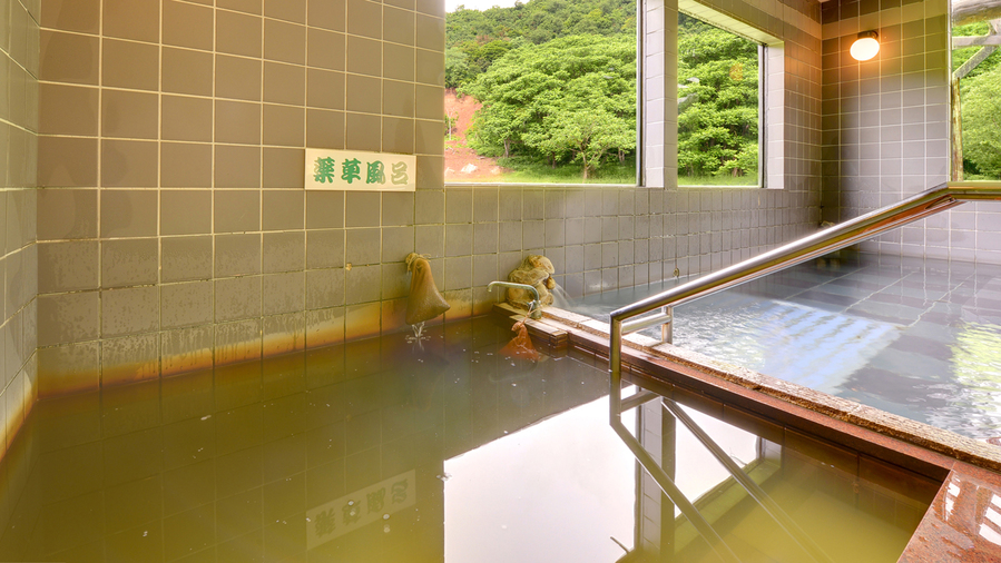 【日本酒3種飲み比べ】魚沼の素材を活かした会席×六日町の酒蔵の地酒（夕朝食付）