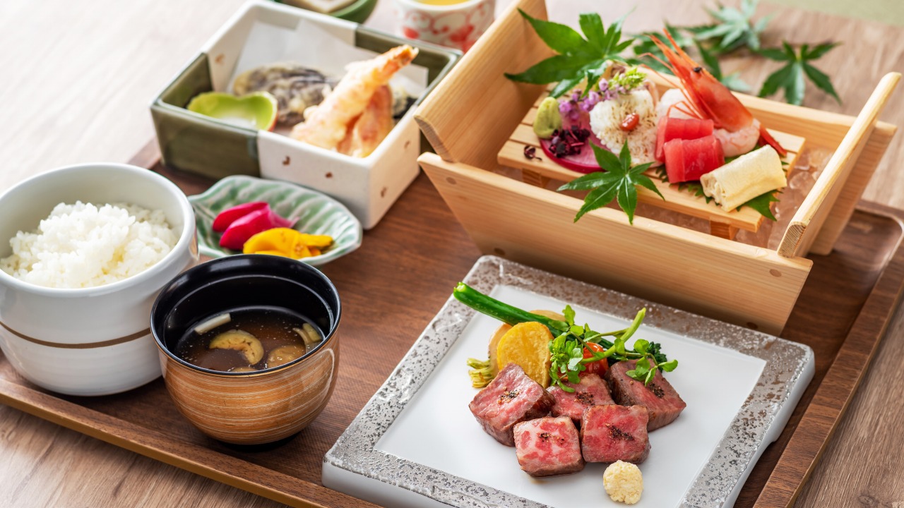 ご夕食はお好きなものをお好きな時間に・・・♪『菜す乃』アラカルト食事券5，000円分付き★