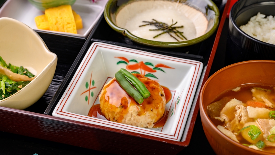 【朝食】日替わりおかずの和朝食　イメージ